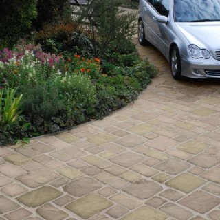 Global Stone Old Rectory York Green Sandstone Cobbles 4 Size Project Pack 10.71m²